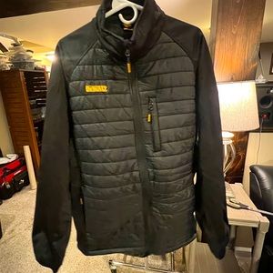 Dewalt full zip puffer & polyester hybrid jacket. XXL. Black